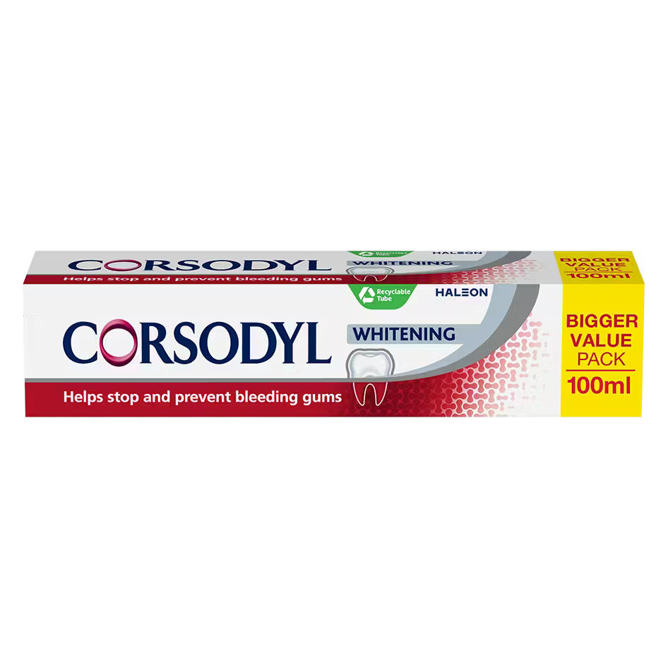 Corsodyl Whitening Toothpaste 100ml whitening fluoride toothpaste front box on white background